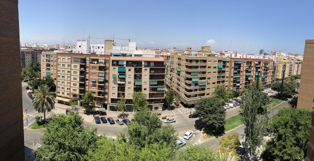 New General Apartment Valencia Bagian luar foto